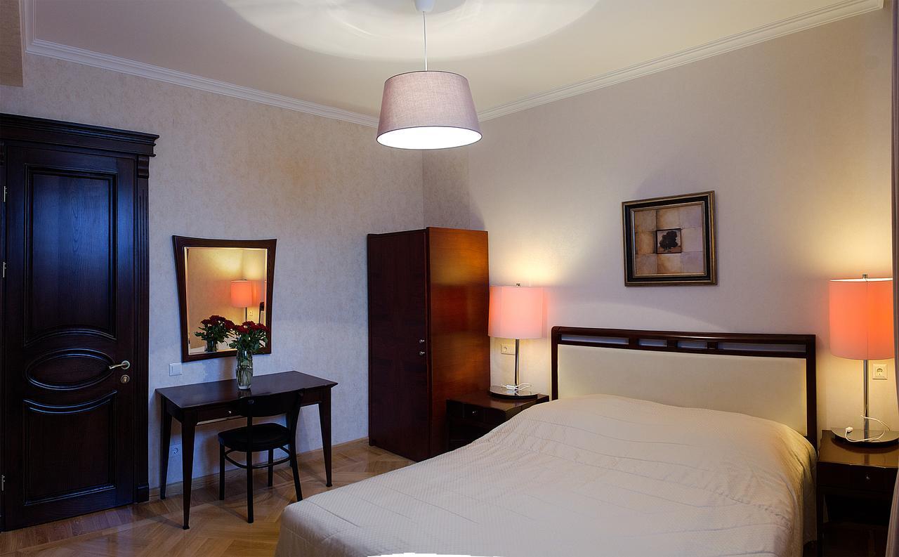 Tiflislux Apartment - Old City Philarmonic Zewnętrze zdjęcie