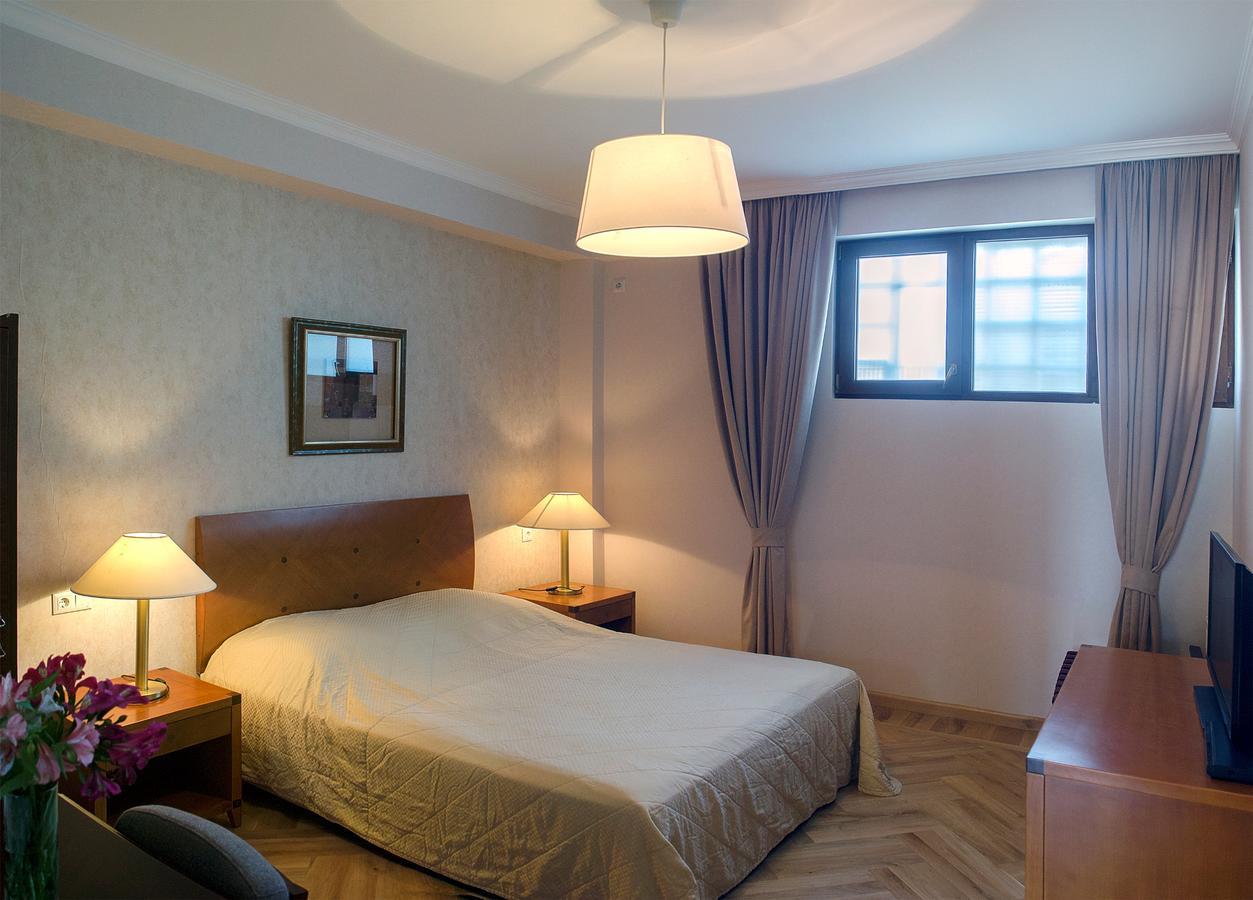 Tiflislux Apartment - Old City Philarmonic Zewnętrze zdjęcie